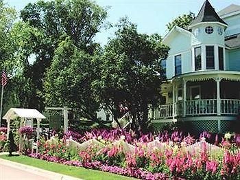 Metivier Inn Mackinac Island Bagian luar foto